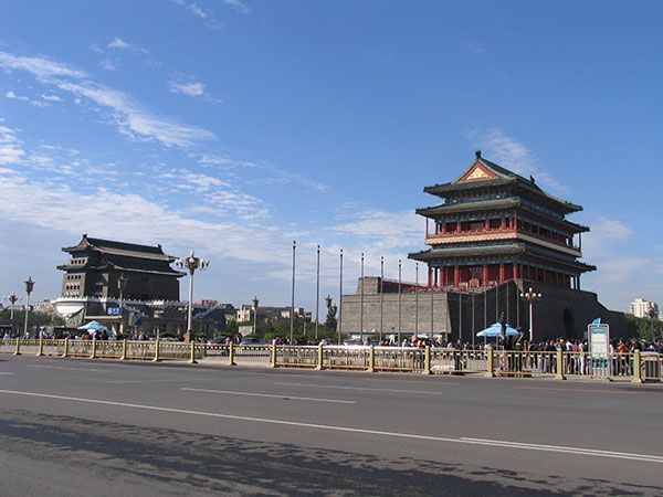 北京市文物局-2006年的正阳门城楼与箭楼