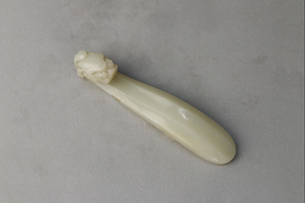 玉器-清龙首白玉带钩