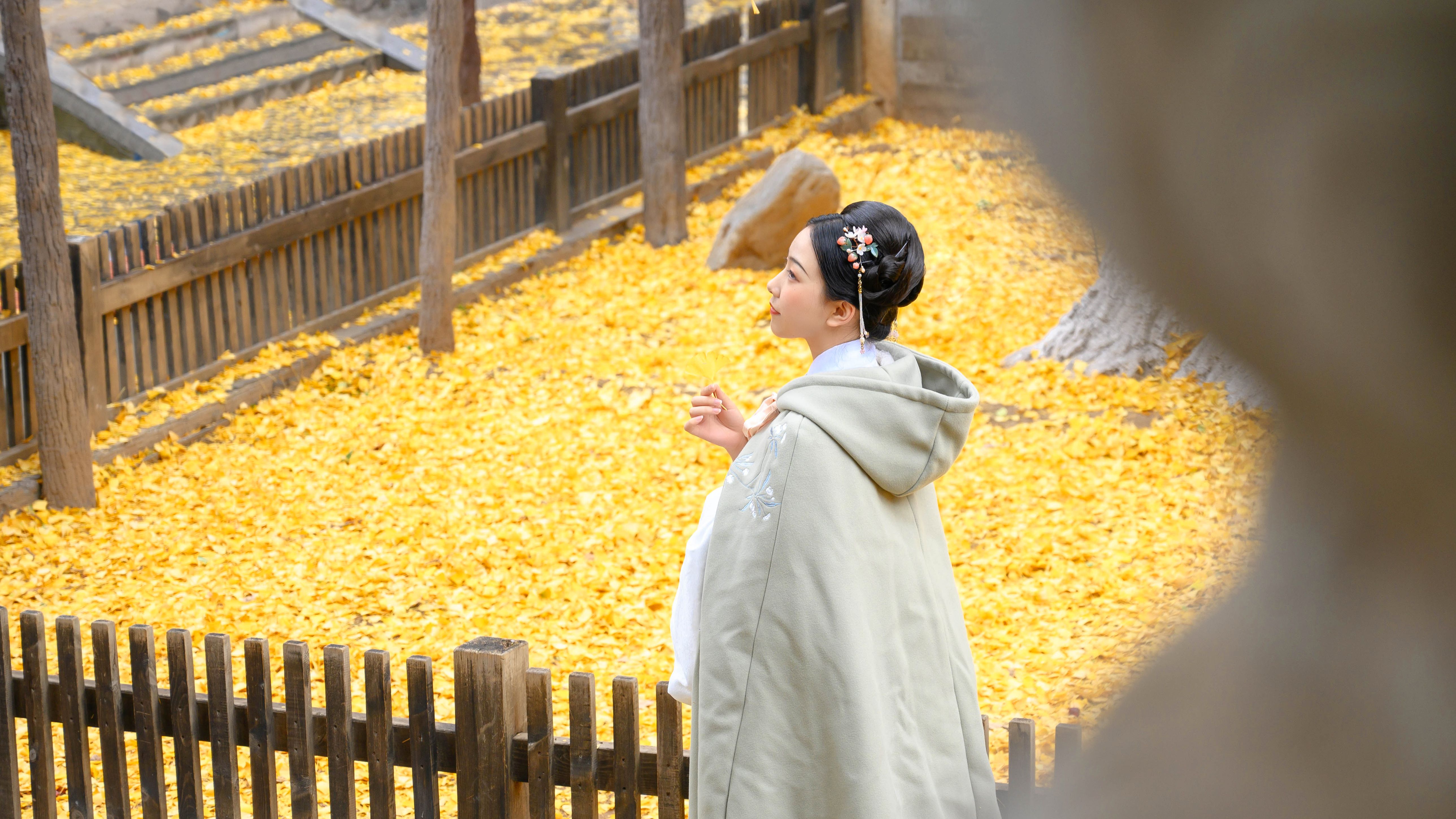 阿柿着汉服赏大觉寺秋 (3)