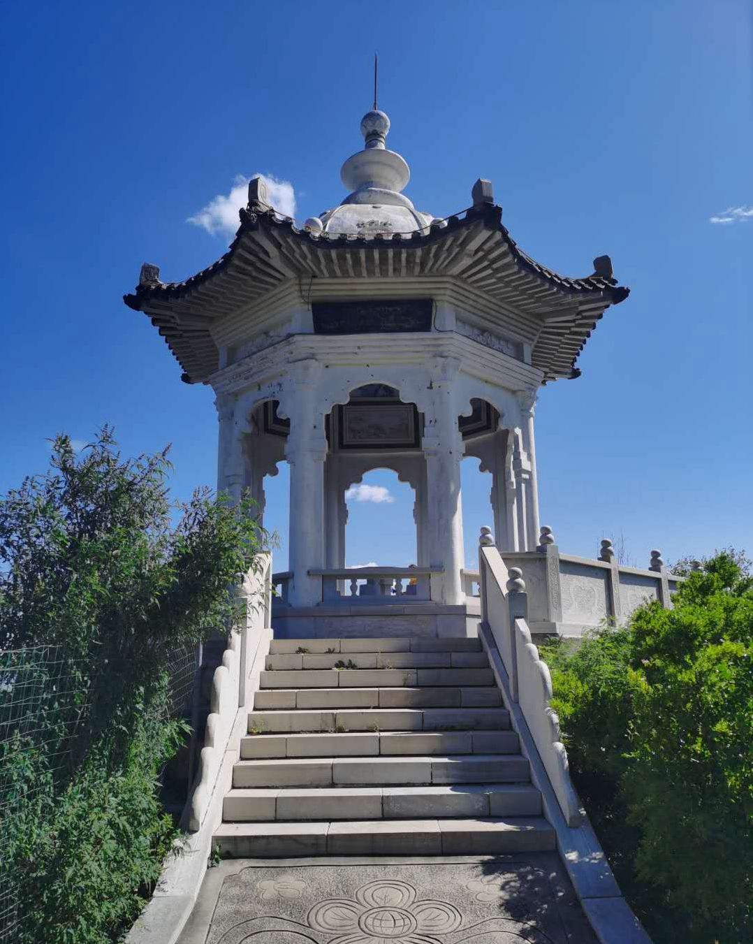 图三